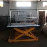 Single Scissor Lift Supplier In Delhi